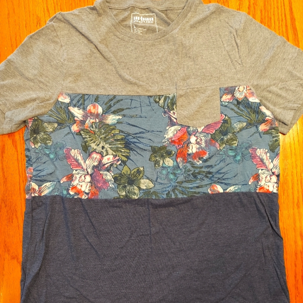 Urban pipeline shirt size large boys